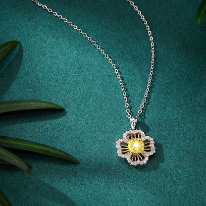 Yellow Diamond Round Diamond Four Leaf Pendant