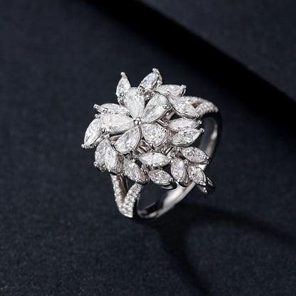 Water Droplet Shaped Five Flower Ring