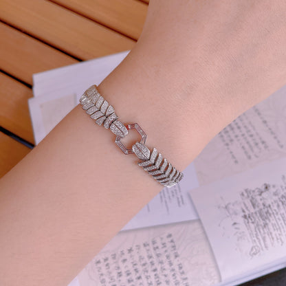 14K Lab Grown Diamond T-Button Leaf Bracelet