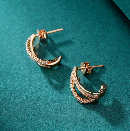 14K Round T-shaped Earrings