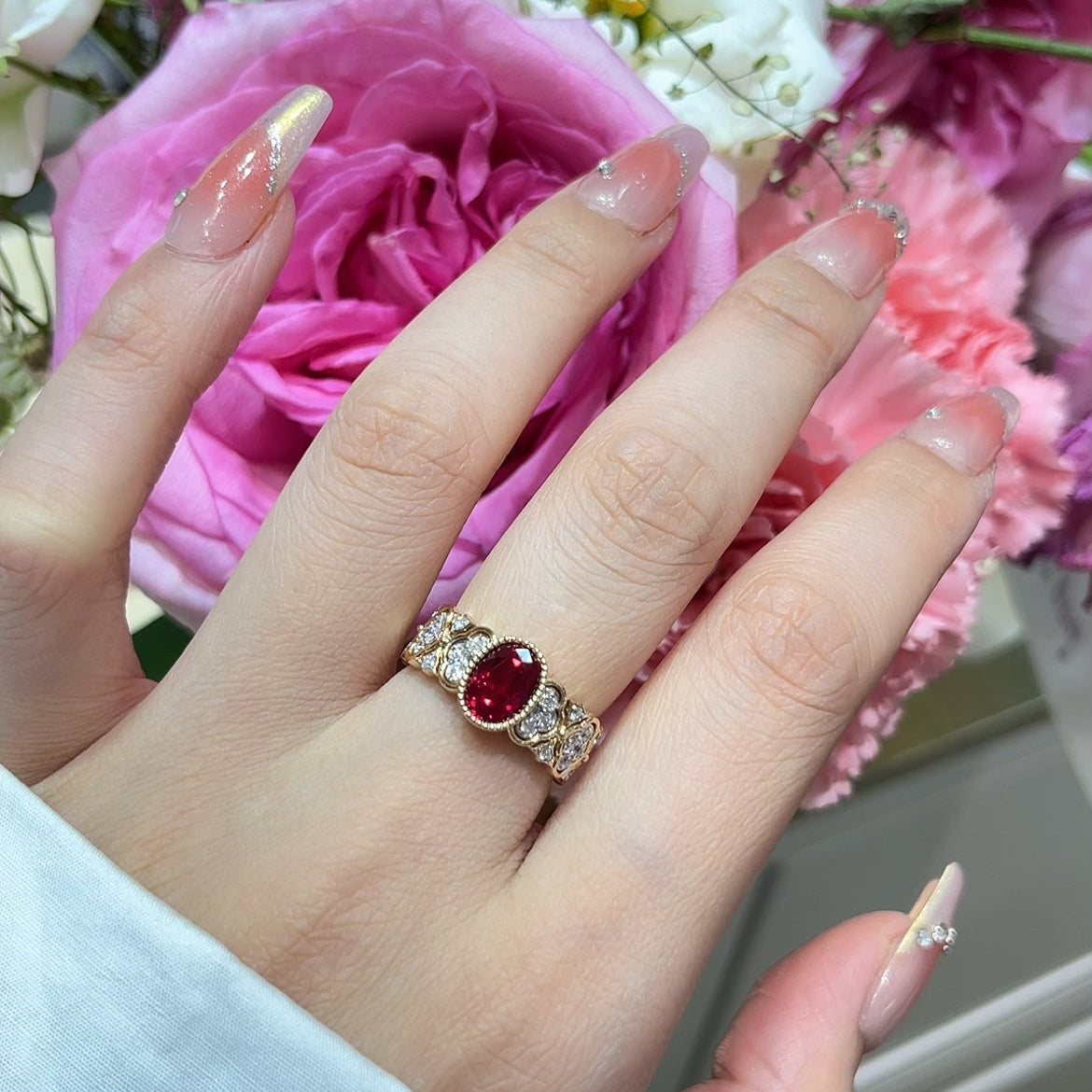 18K Gold Retro Style 1.6ct Oval Shaped Lab Grown Ruby Ring