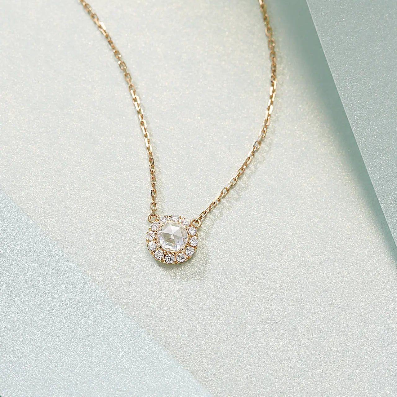 14K Gold Retro Rose Cut Round Chain Pendant