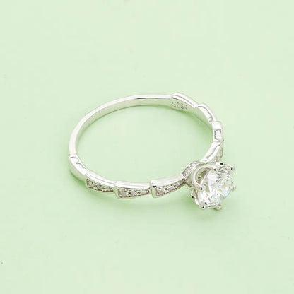 S925 Silver Light Luxury Snake-shaped 1ct Lab Grown Diamond Six-prong Ring