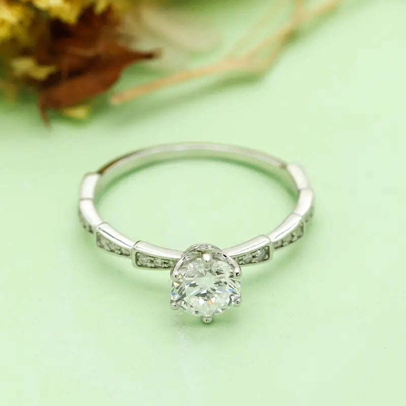 S925 Silver Light Luxury Snake-shaped 1ct Lab Grown Diamond Six-prong Ring