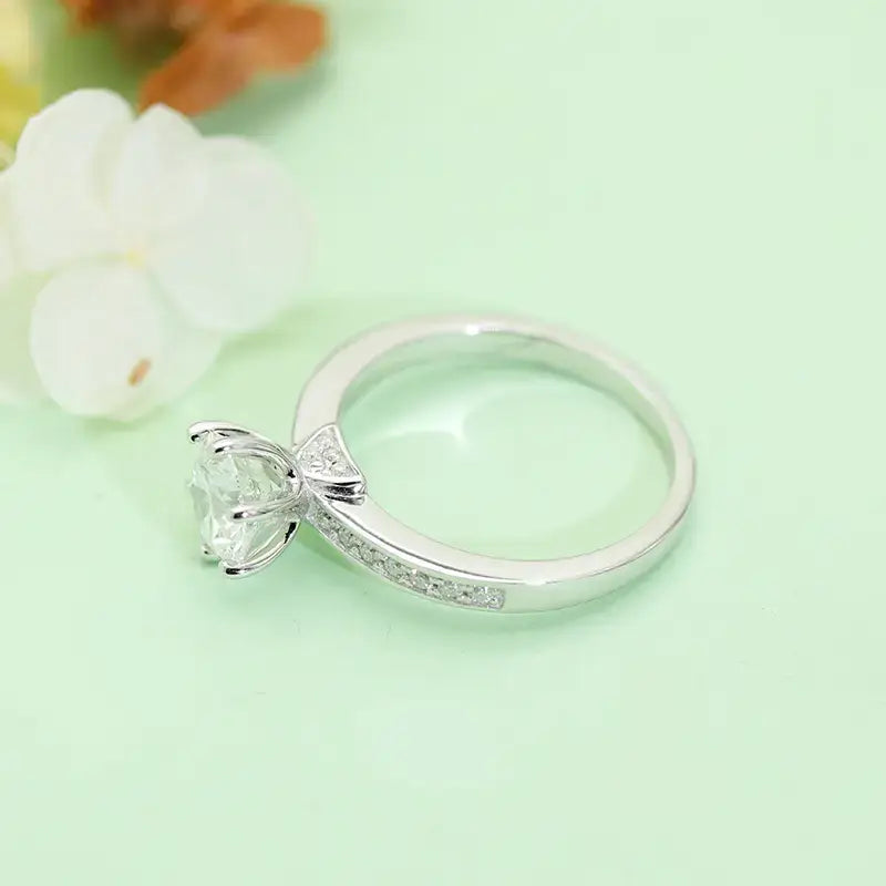 S925 Silver Light Luxury 1ct Cultivated Diamond Six‑Prong Ring