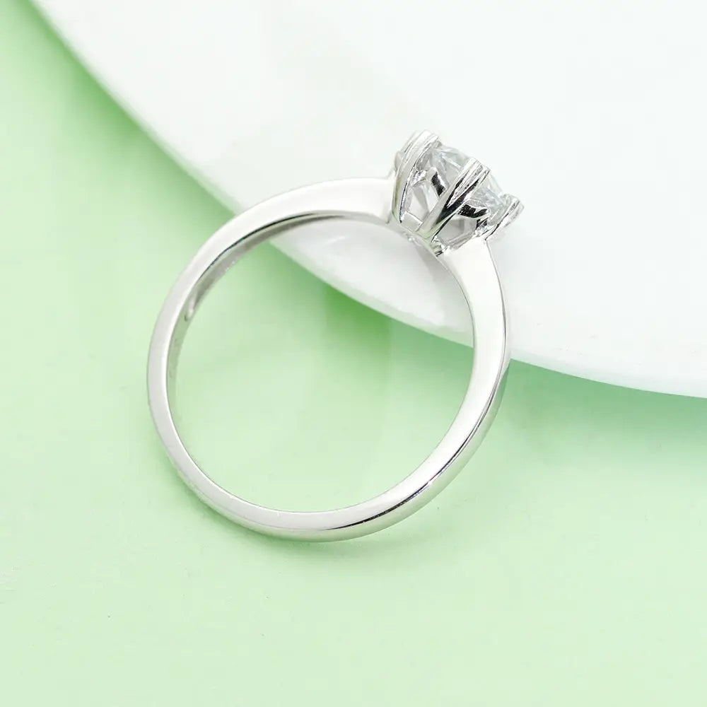 S925 Silver Simple Style 1ct Round Lab Grown Diamond Heart Six‑Prong Ring