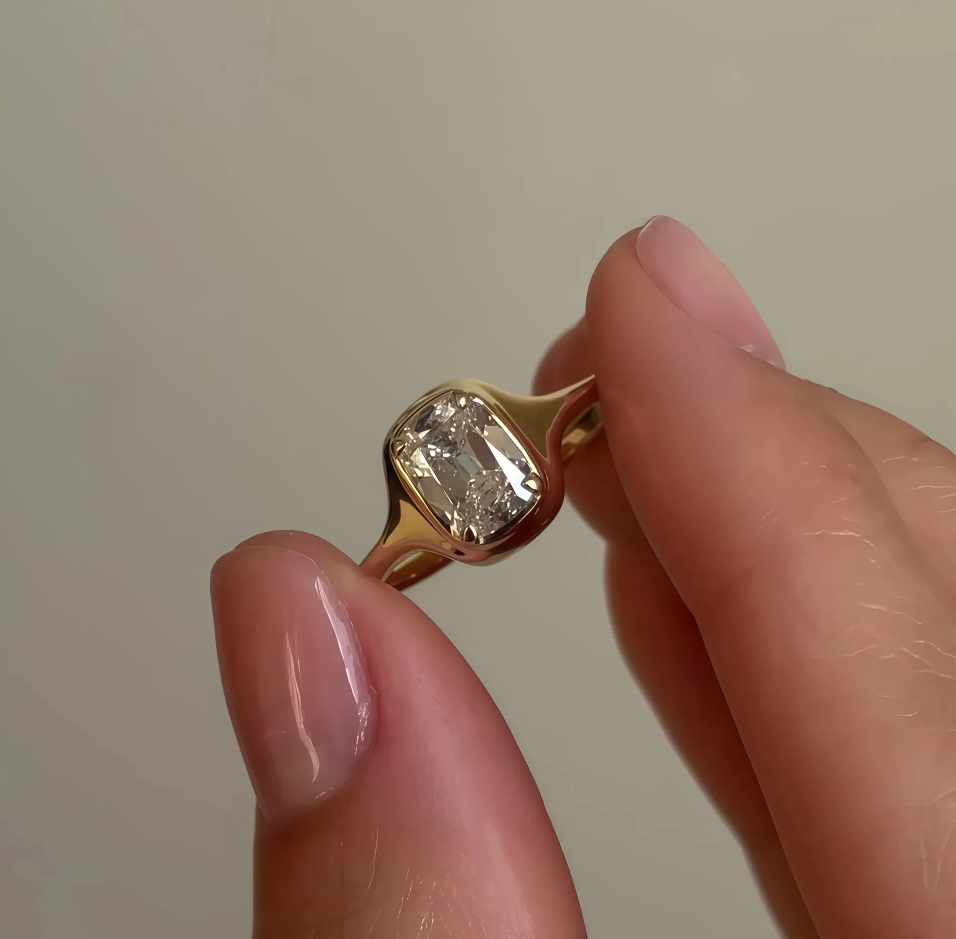 Bestseller 1~2CT Bezel Set Moissanite Wedding Ring, 18K Gold Plated S925 Silver