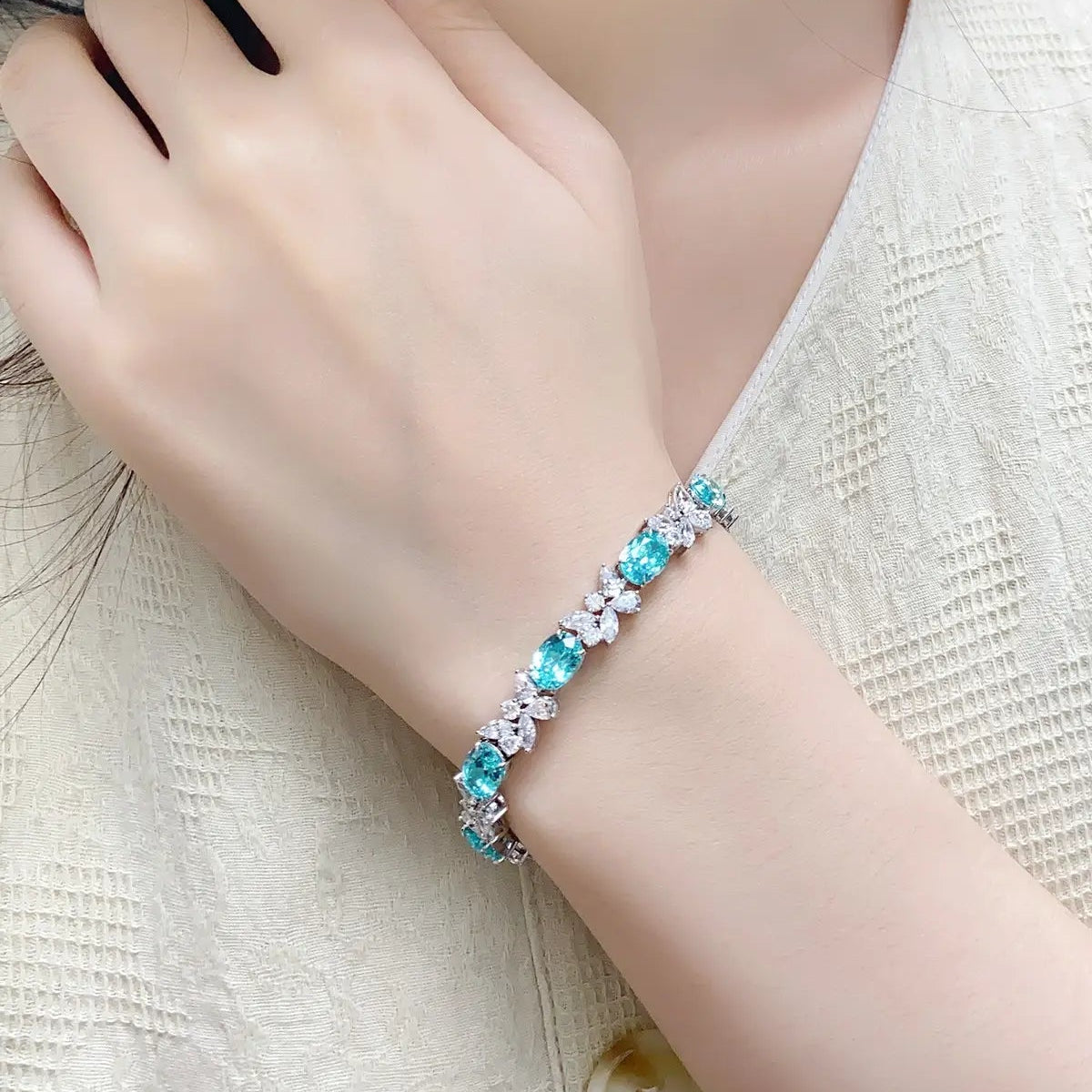 S925 Silver 20.7ct Lab Grown Paraiba Bracelet W JL107Y