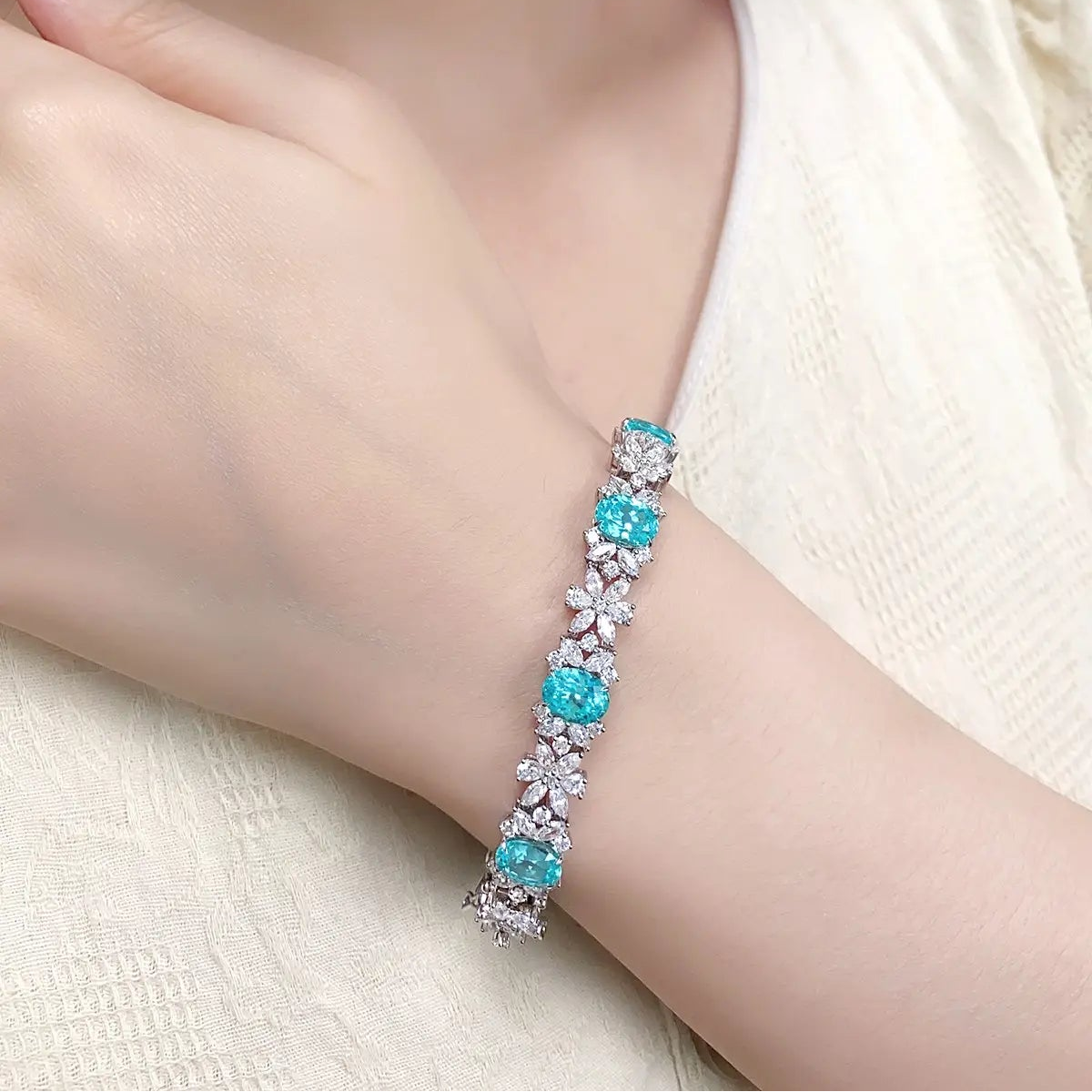 S925 Silver 15.79ct Lab Grown Paraiba Bracelet W JL109Y