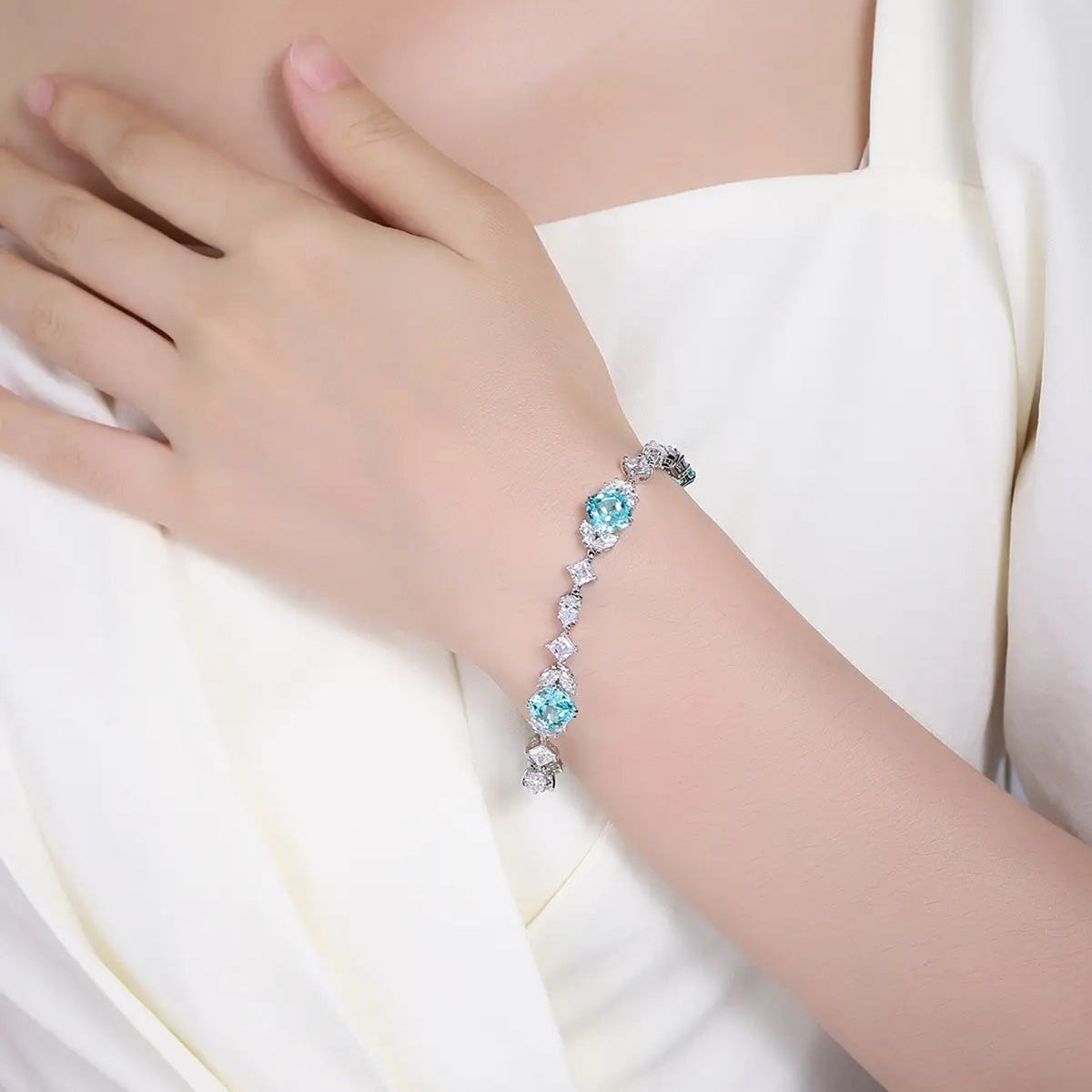 S925 Silver 15.87ct Lab Grown Paraiba Bracelet W JL124Y