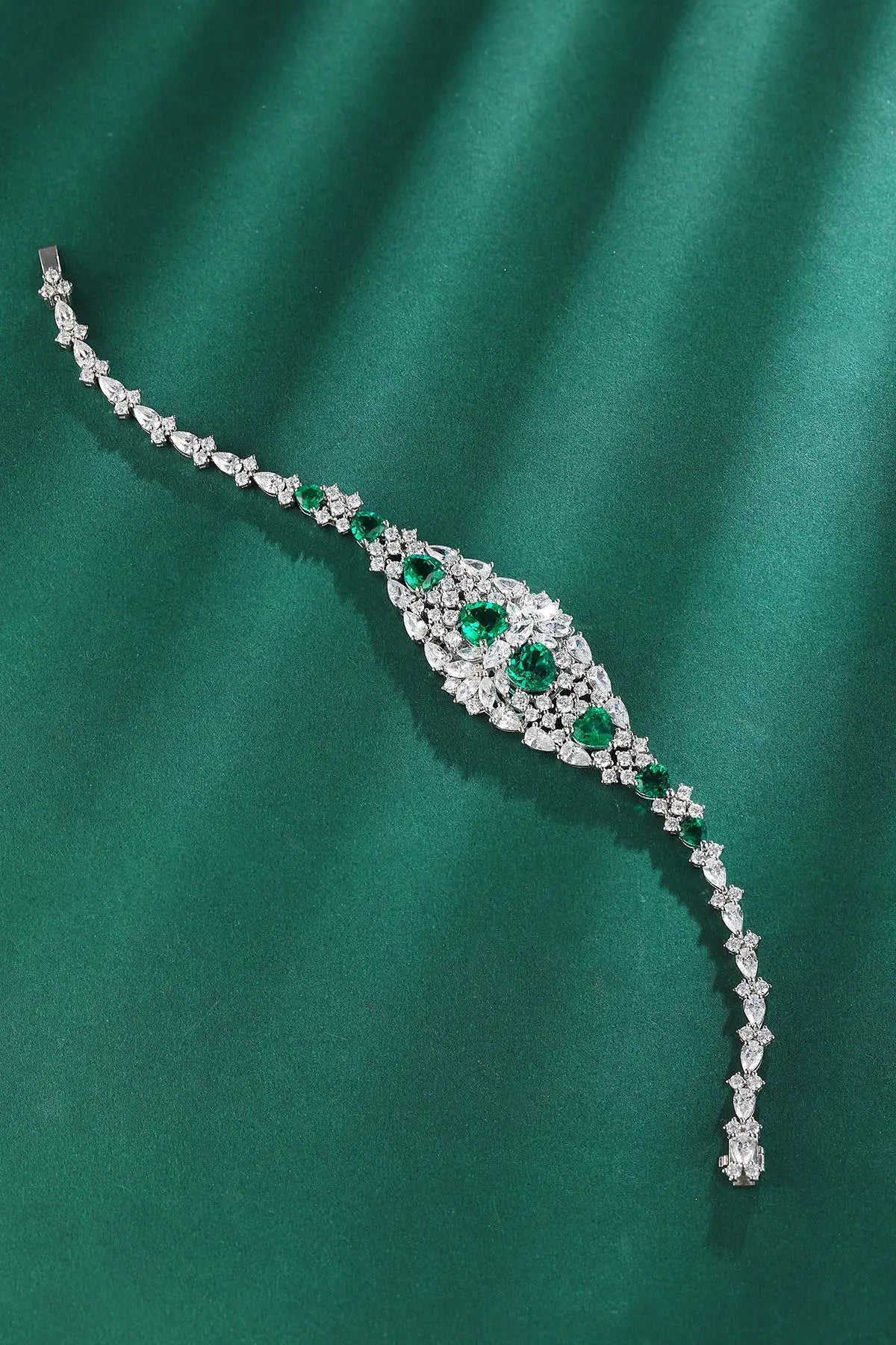 S925 Silver 5.32ct Lab Grown Emerald Bracelet W JSEGL128Y
