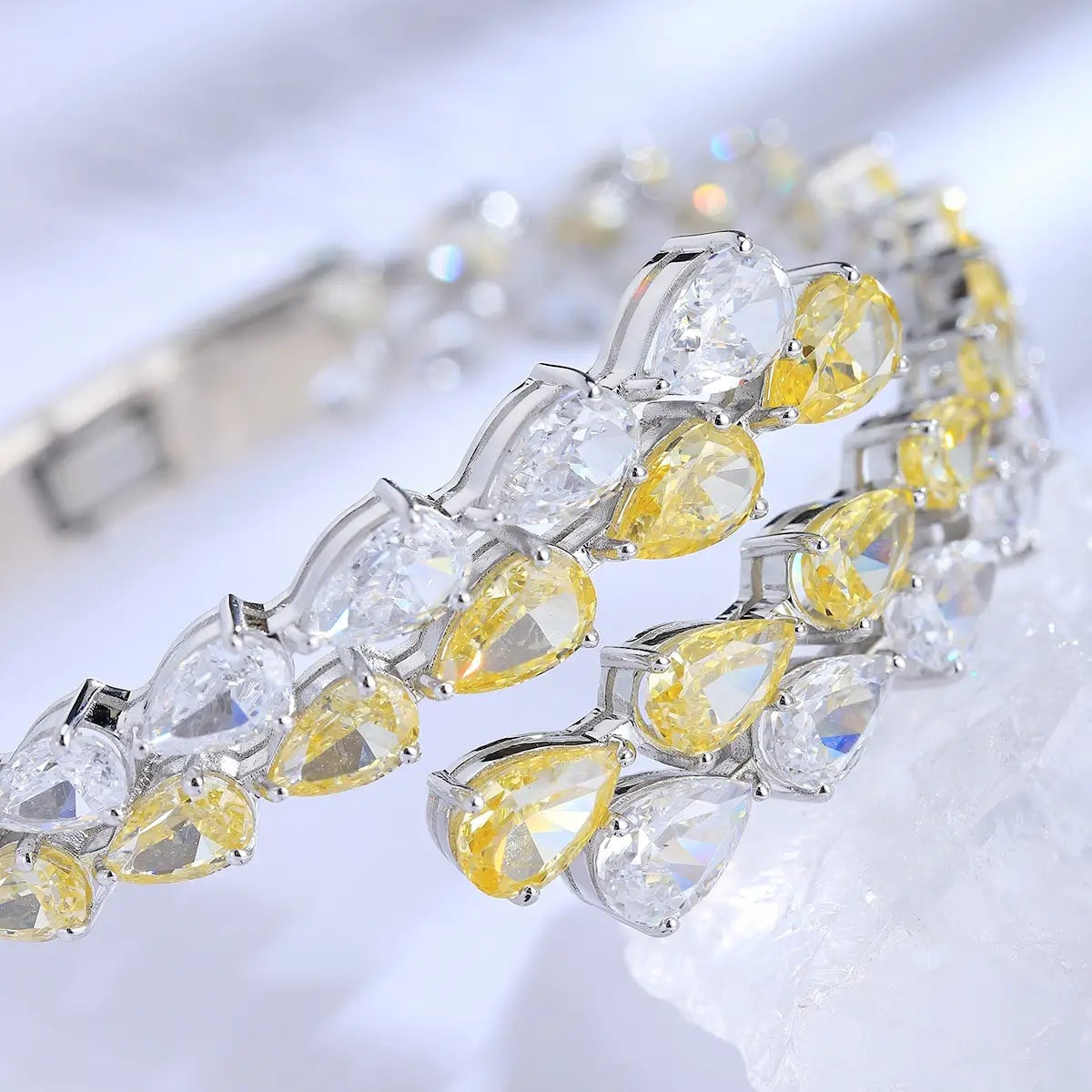 S925 Silver 32.67ct Yellow White Sparkling Zircon Water Drop Bracelet A