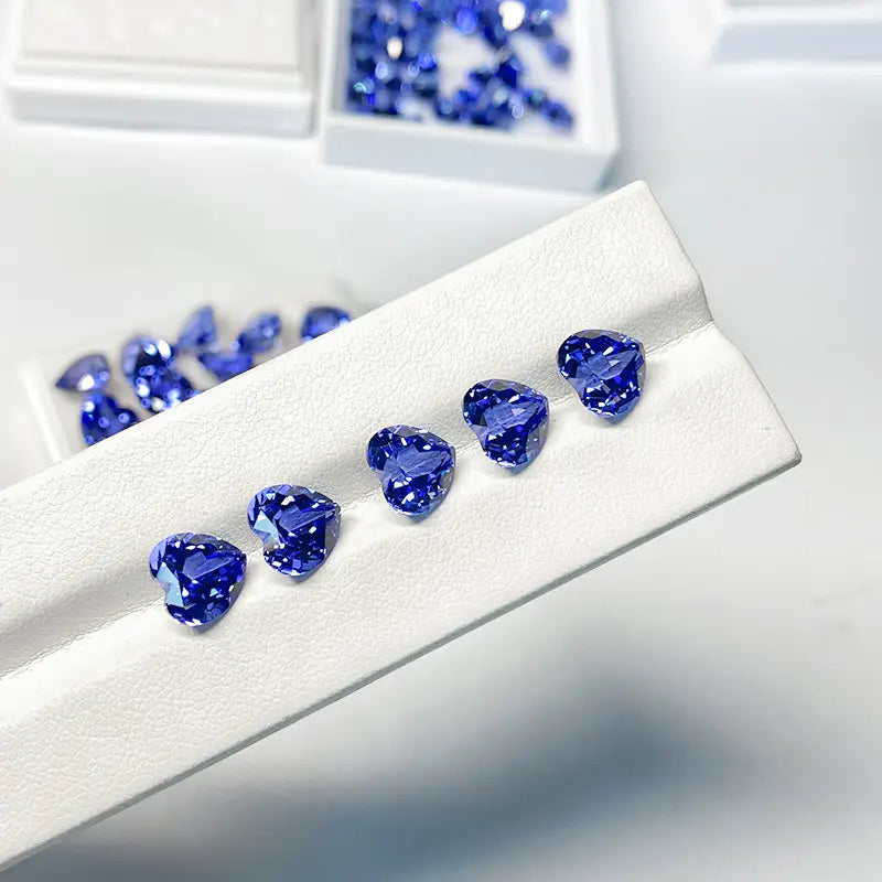 Czochralski Cultivate Sapphire Heart Shape