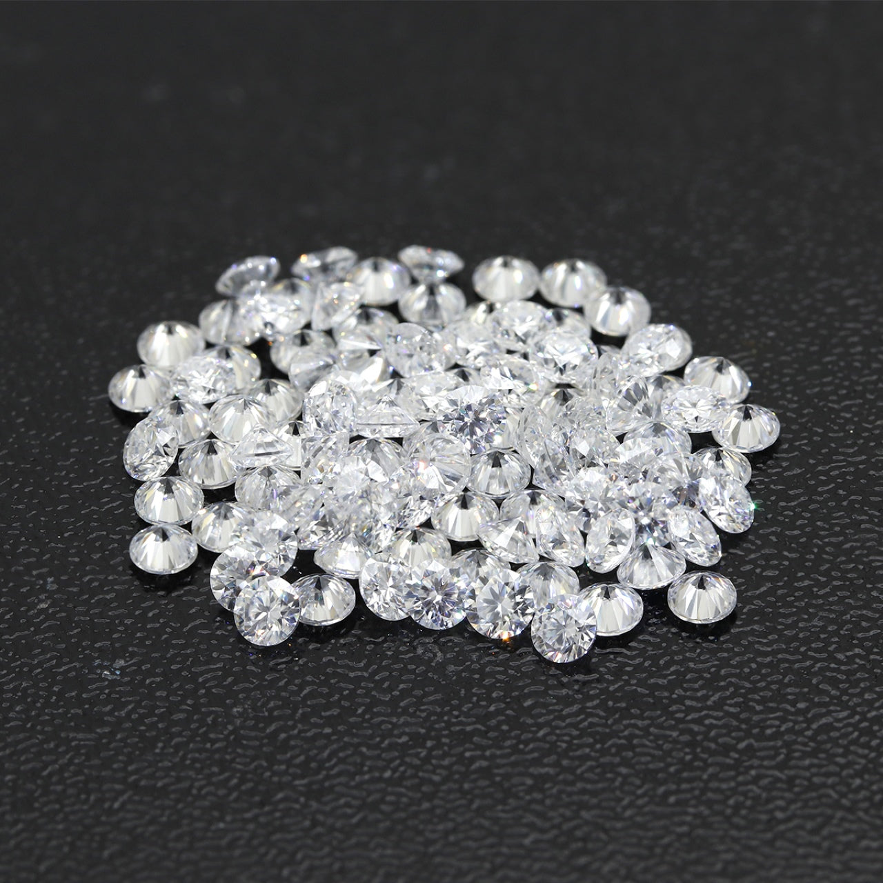 HTHP Lab Diamond Round DEF Color VVS-VS Small Size Diamonds 0.8-3.0mm 1ct/Pack