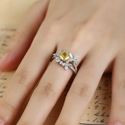 PT950+18K Gold 1.33ct SQ Cushion Lab Grown Yellow Diamond Ring