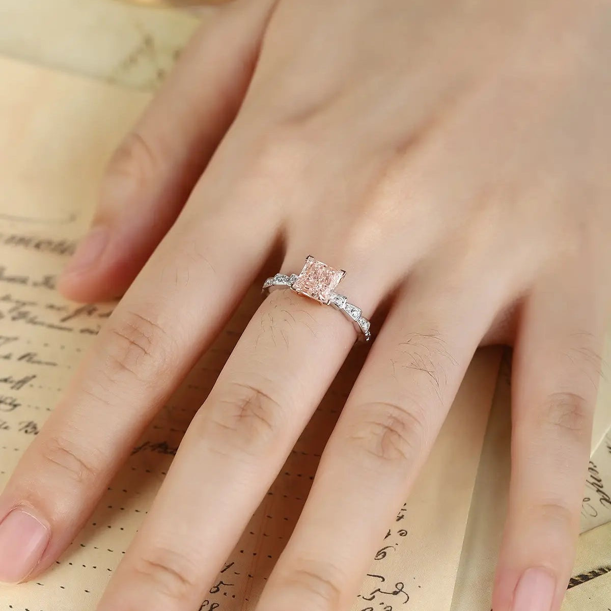 PT950+18K Gold 1.49ct Lab Grown Pink Diamond Ring
