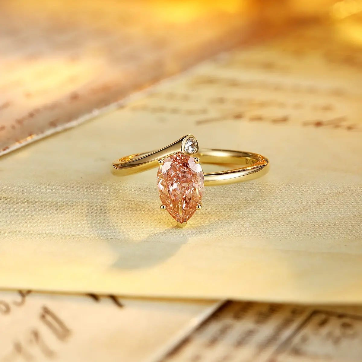 18K Gold 1.25ct Pear Shape Lab Grown Red Diamond Ring