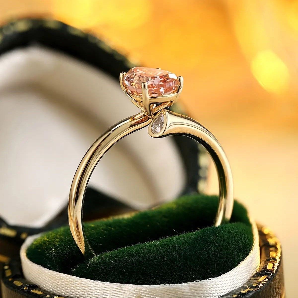 18K Gold 1.25ct Pear Shape Lab Grown Red Diamond Ring