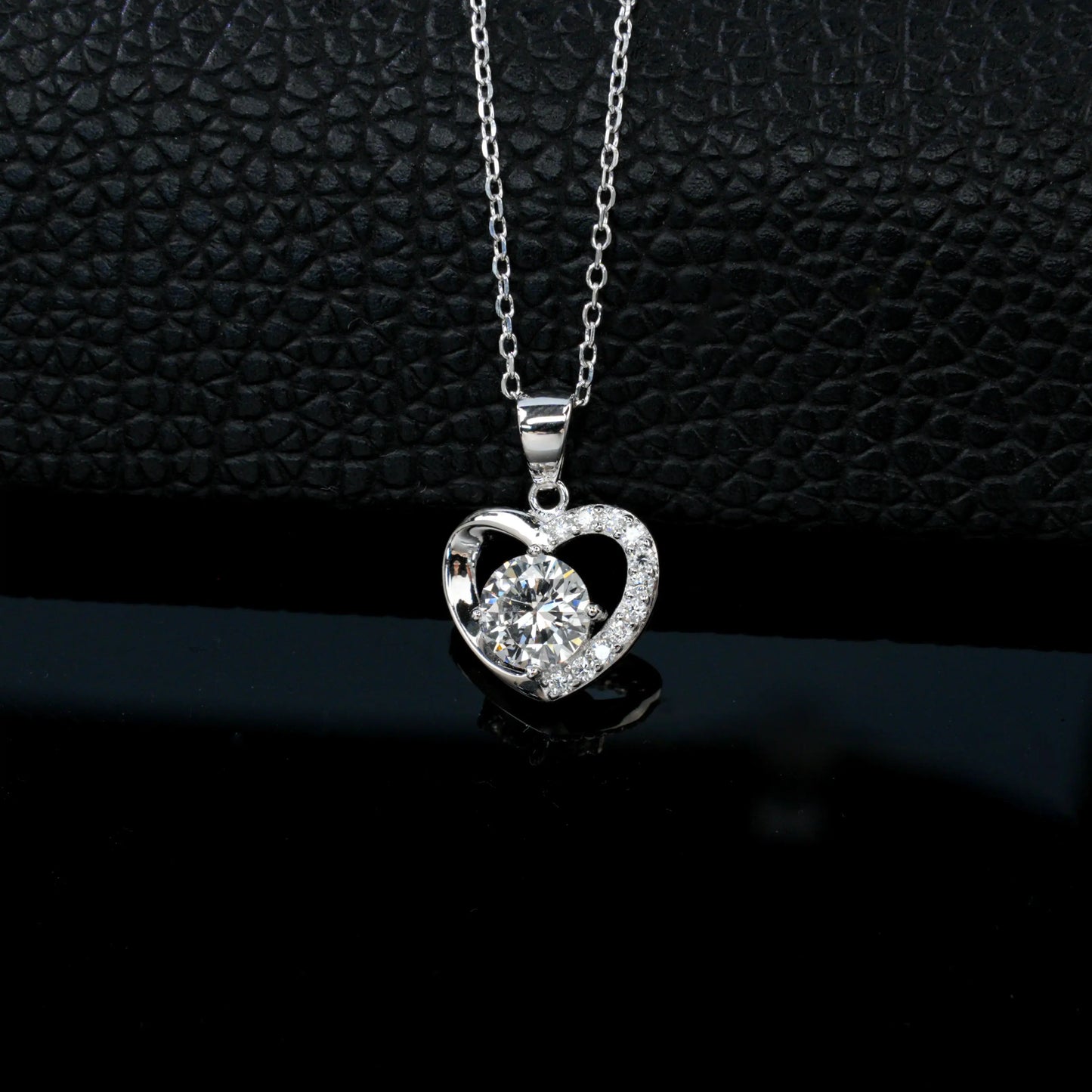 S925 Silver Heart Kiss Lab Diamond Diamond Necklace