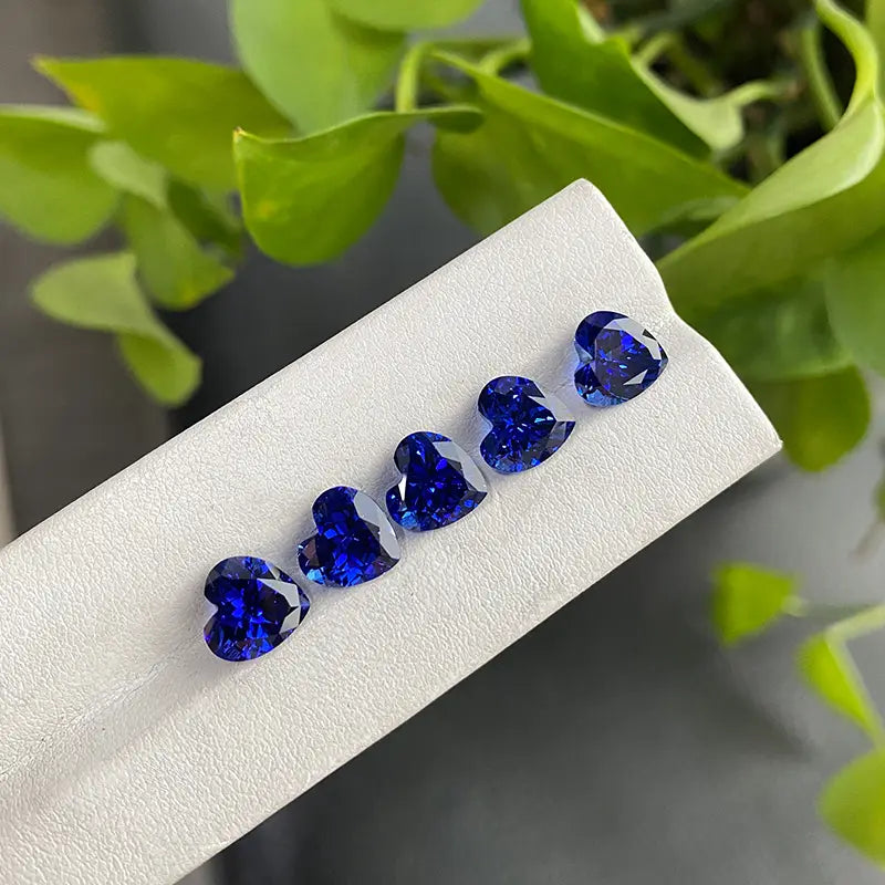 Czochralski Cultivate Sapphire Heart Shape
