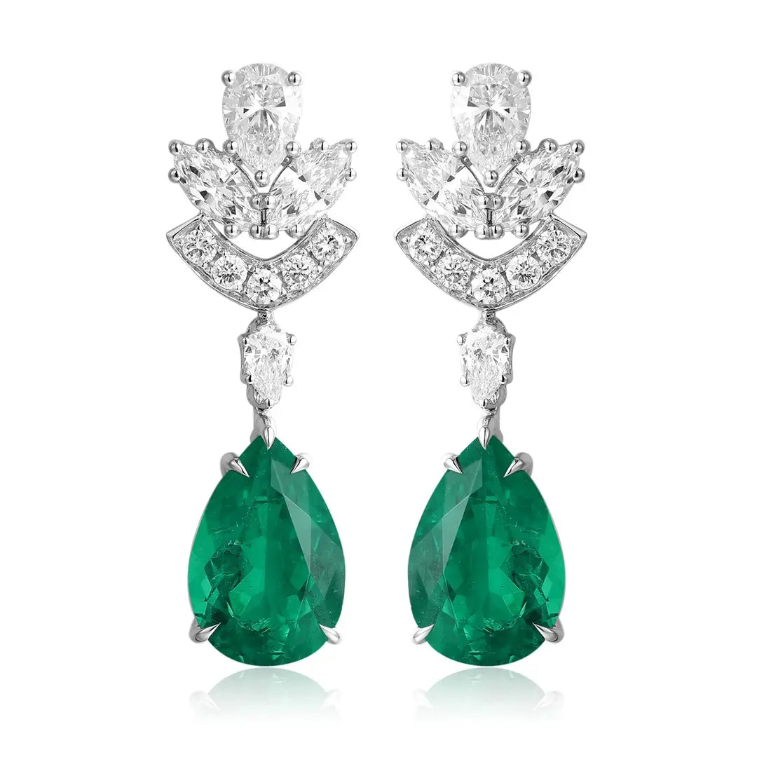 PT950 Cultured Diamond Cultured Emerald 5ct Pear Shape Stud Earrings