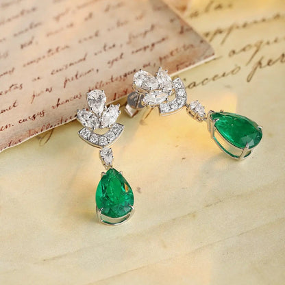 PT950 Cultured Diamond Cultured Emerald 5ct Pear Shape Stud Earrings