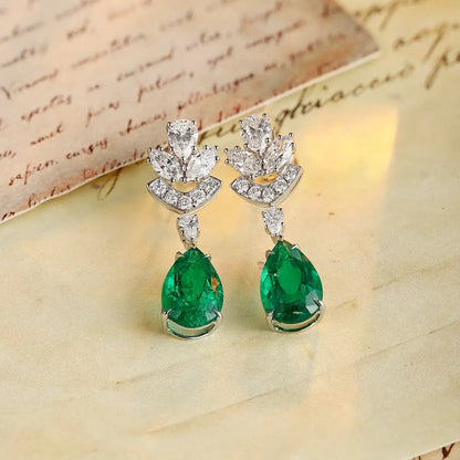 PT950 Cultured Diamond Cultured Emerald 5ct Pear Shape Stud Earrings