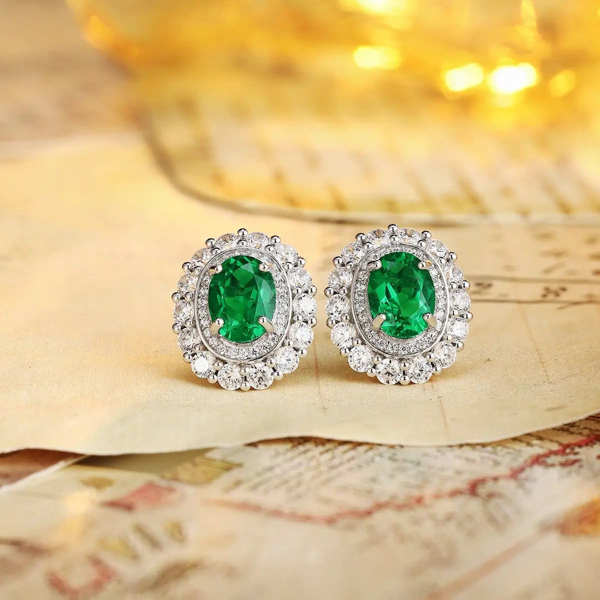 PT950 Lab Grown Diamond & Lab Grown Emerald 2ct Oval Shape Earrings
