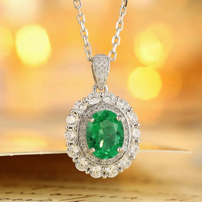 PT950 Lab Grown Diamond & Lab Grown Emerald 1.8ct Oval Shape Necklace