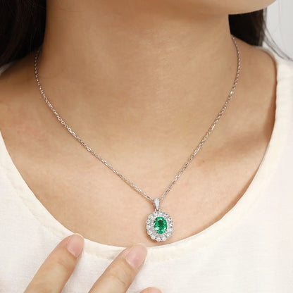 PT950 Lab Grown Diamond & Lab Grown Emerald 1.8ct Oval Shape Necklace