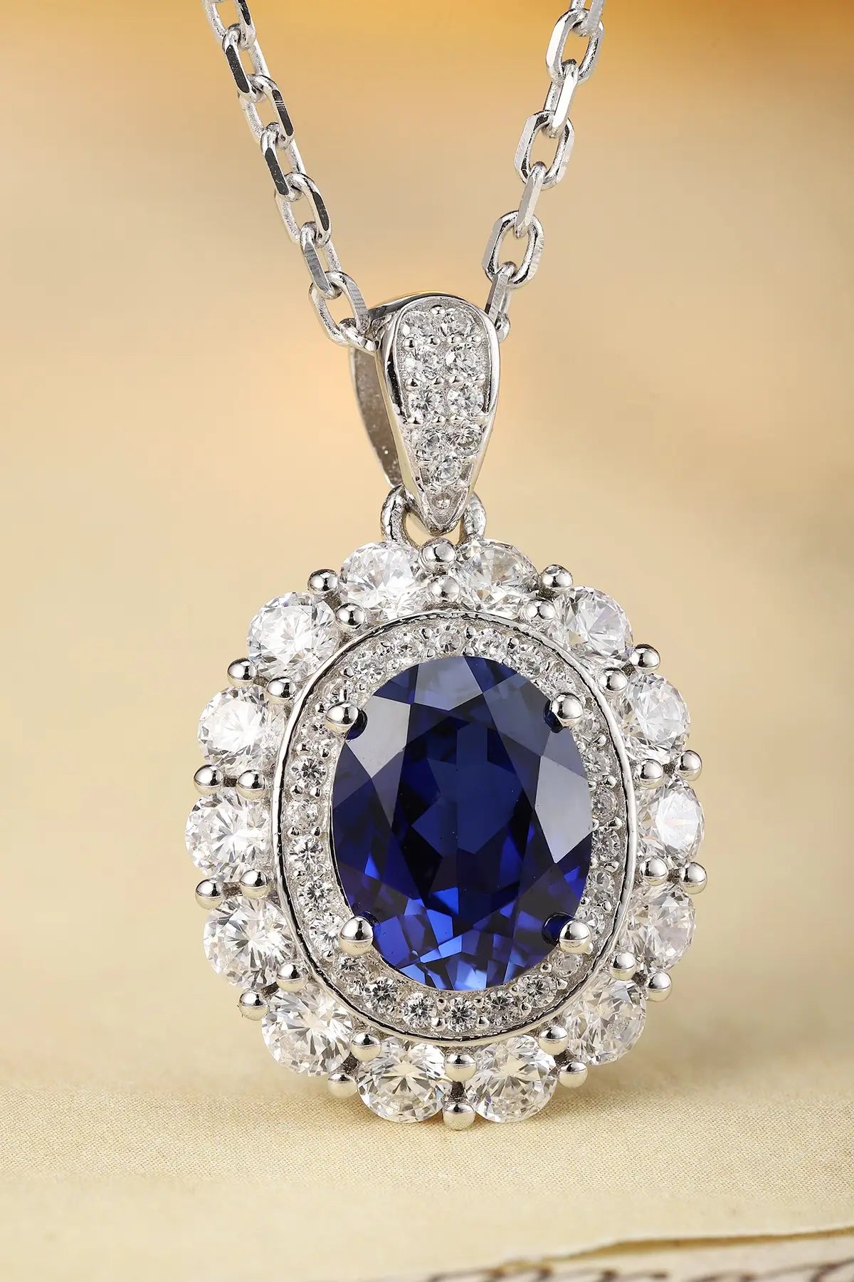 PT950 Lab Gronw Diamond & Lab Grown Sapphire 2.5ct Oval Shape Necklace