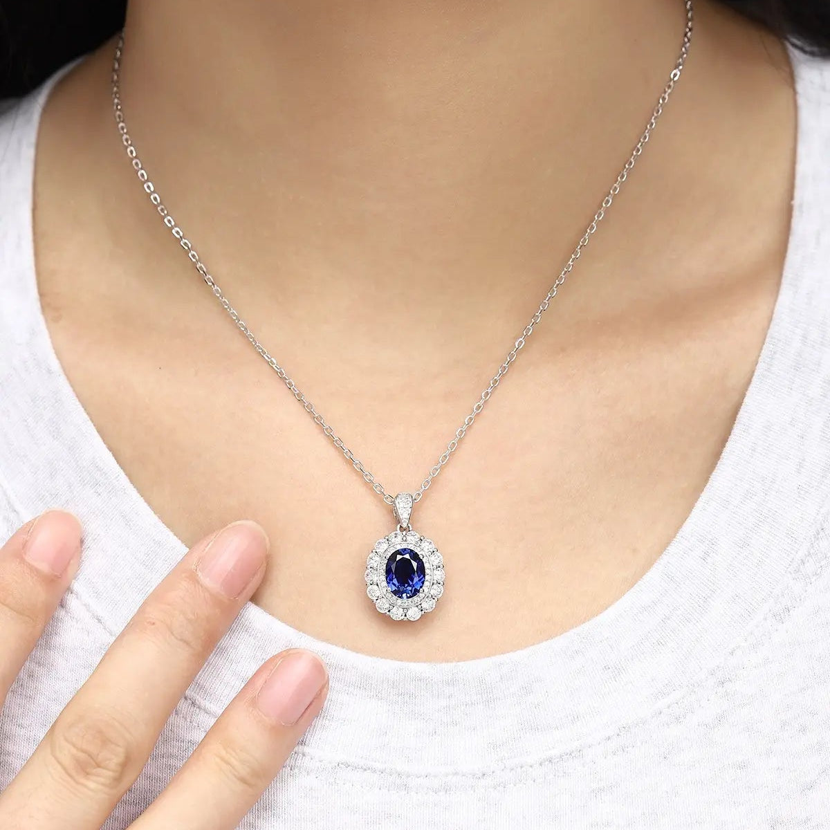 PT950 Lab Gronw Diamond & Lab Grown Sapphire 2.5ct Oval Shape Necklace