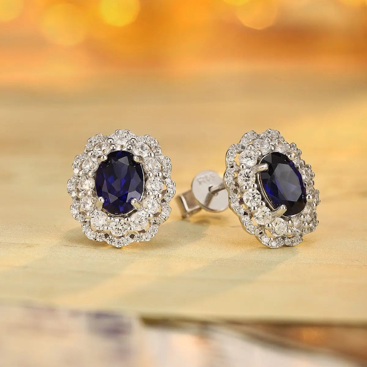 PT950 Lab Grown Diamond & Lab Grown Sapphire 2ct Oval Shape Earring