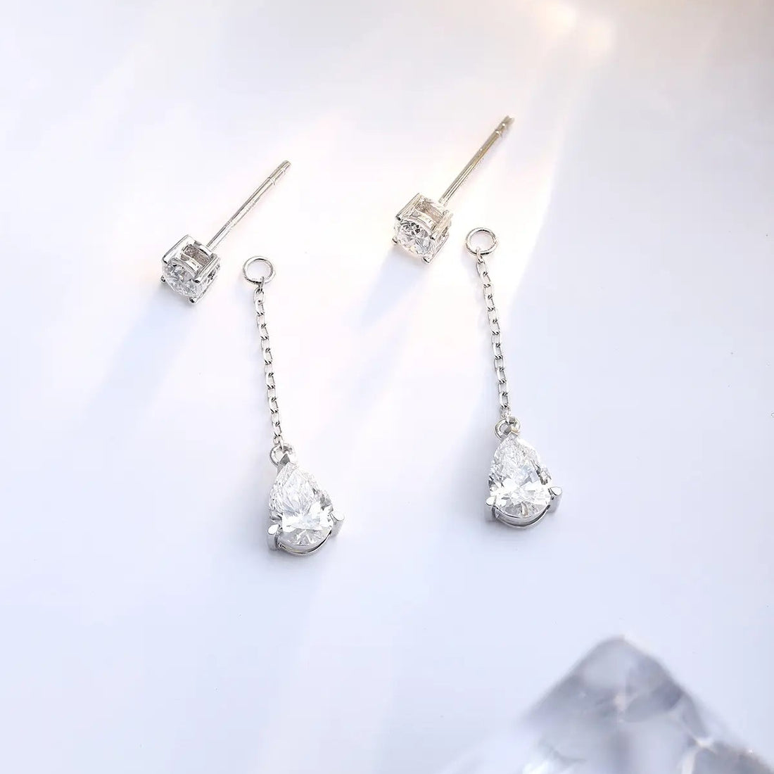 PT950 1ct Pear Shape Lab Grown Diamond Earrings