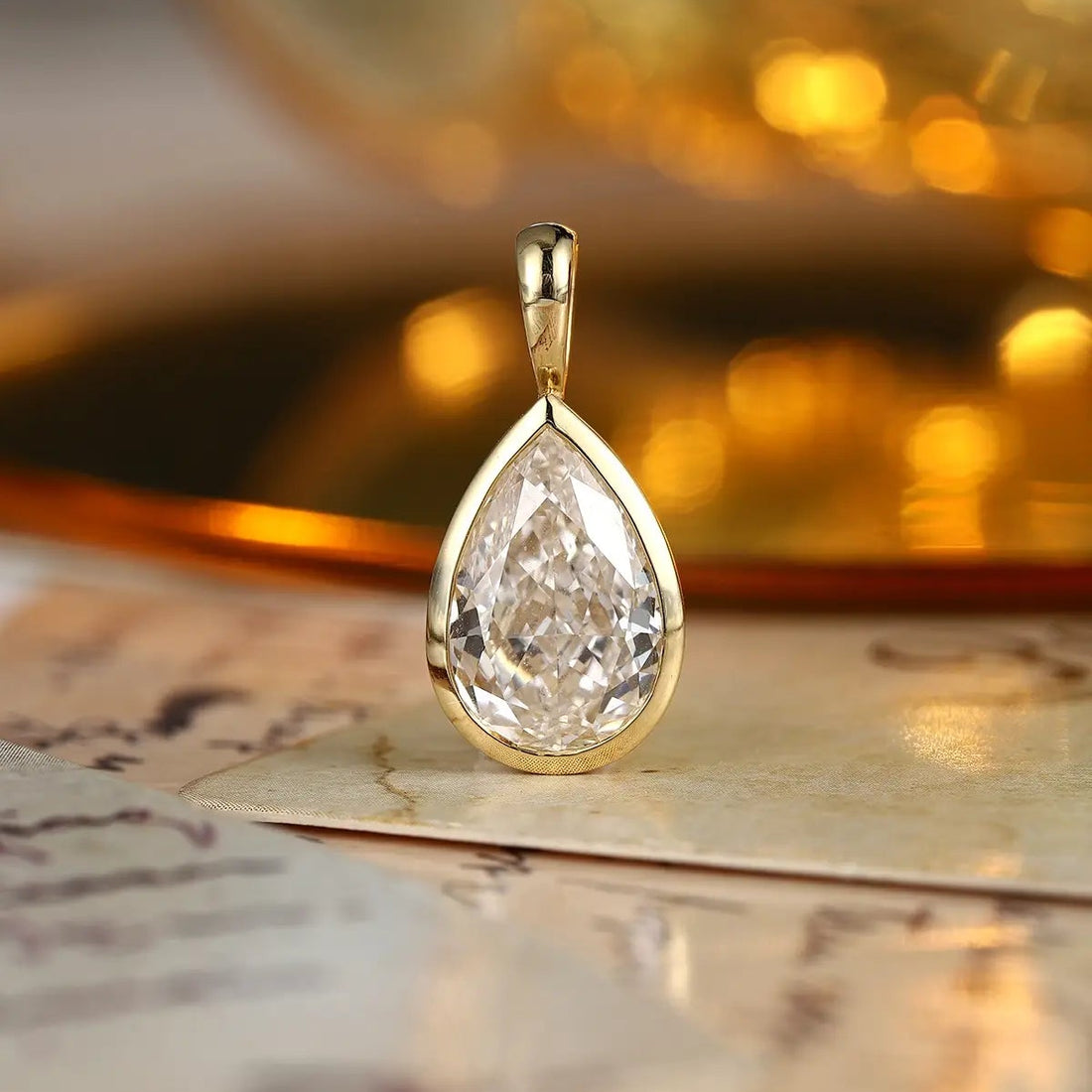 18K Gold Lab Grown Diamond Pendant