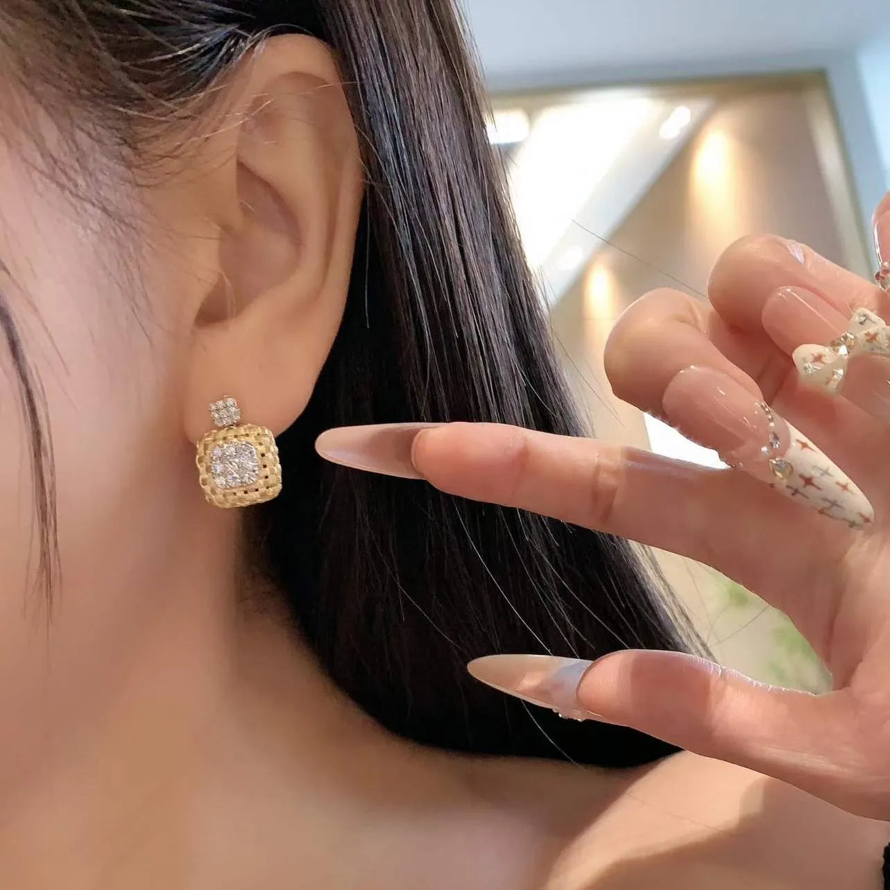 18K Gold Lab Grown Diamond Woven Straw Earrings