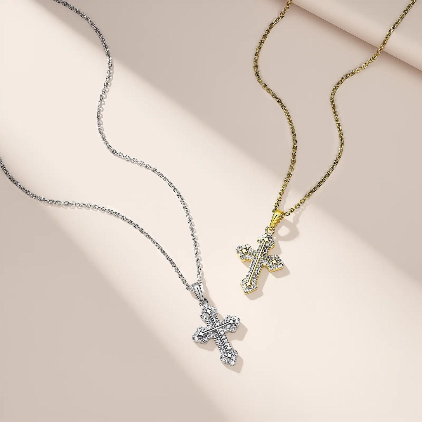 S925 Silver-plated 18K White Gold Moissanite Cross Pendant 0.31 ct