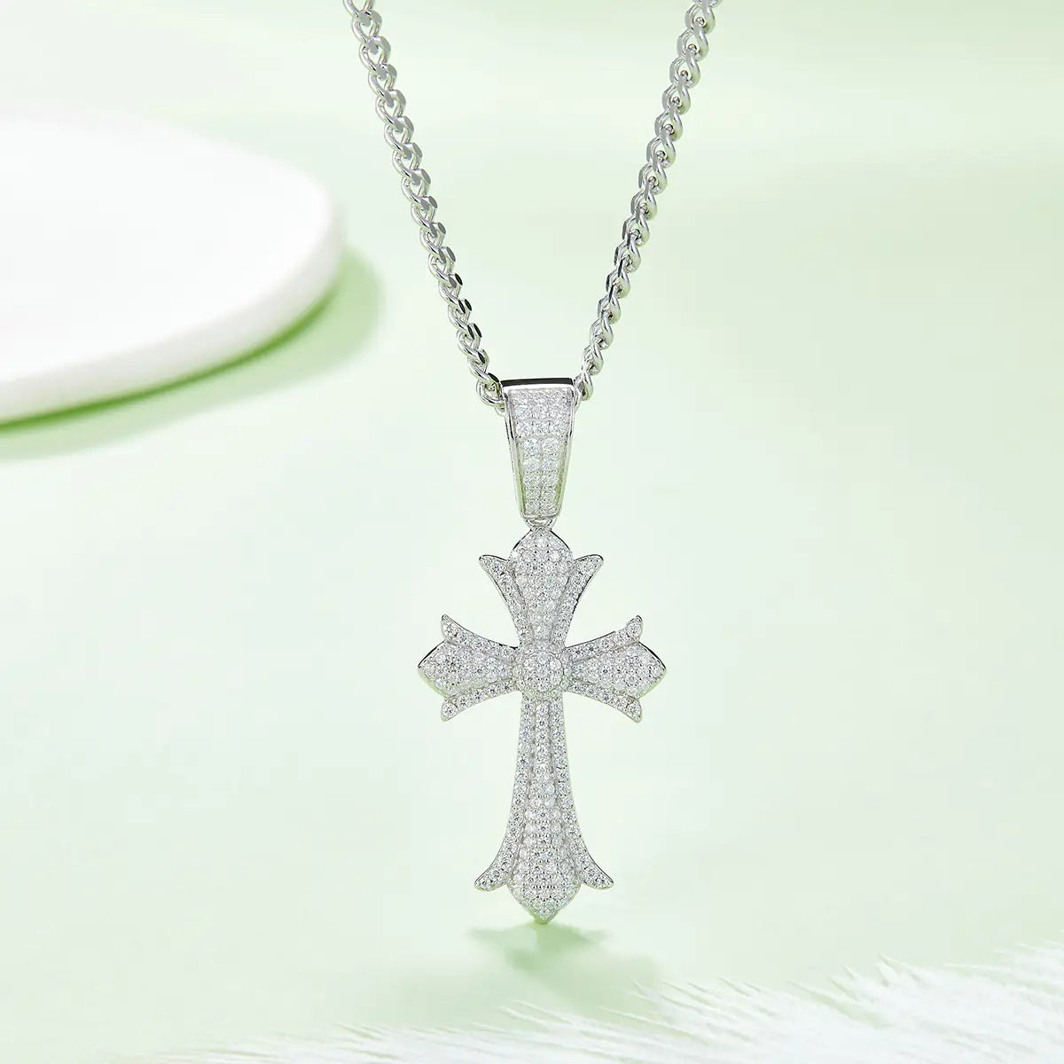 Retro Style Cross Pendant Necklace Made Of S925 Silver With Morganite Gemstones Of Grade D