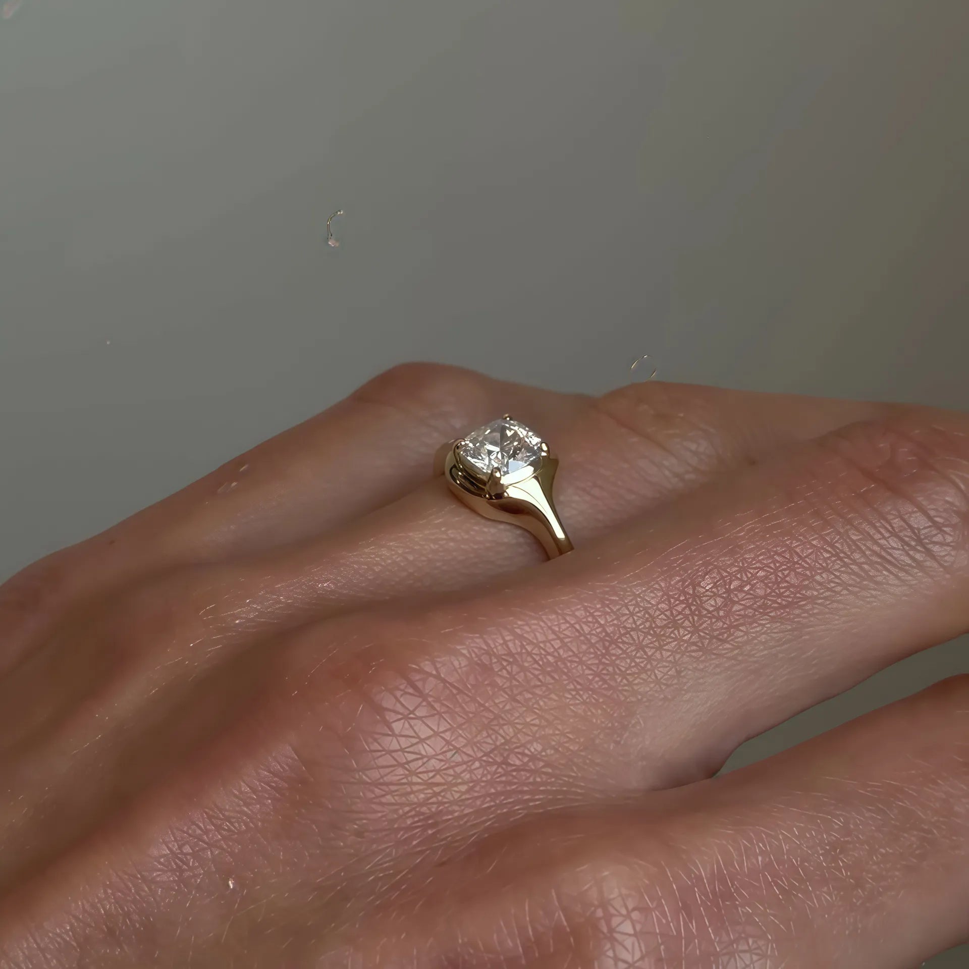 Bestseller 1~2CT Bezel Set Moissanite Wedding Ring, 18K Gold Plated S925 Silver