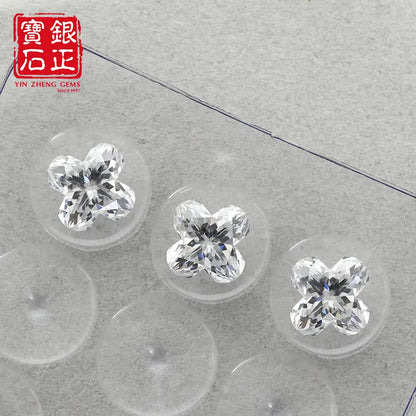 6A Grade 4 Leaf Clover Cut D Color Moissanite