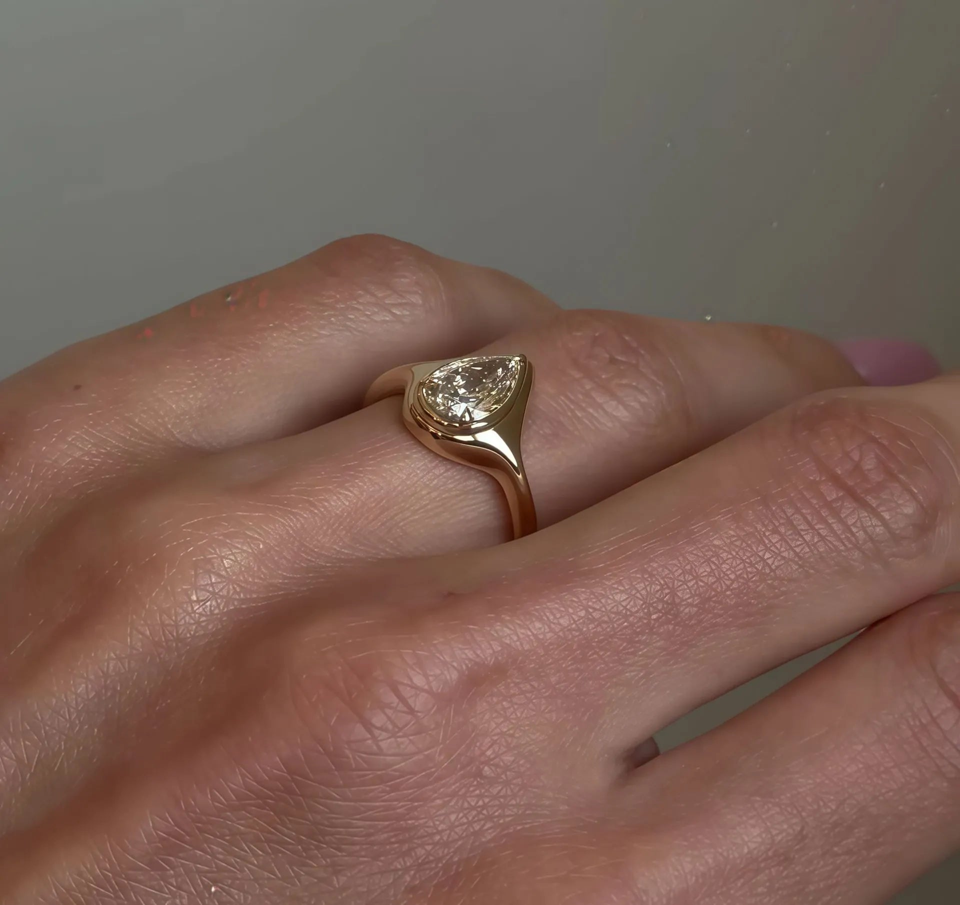Bestseller 1~2CT Bezel Set Moissanite Wedding Ring, 18K Gold Plated S925 Silver