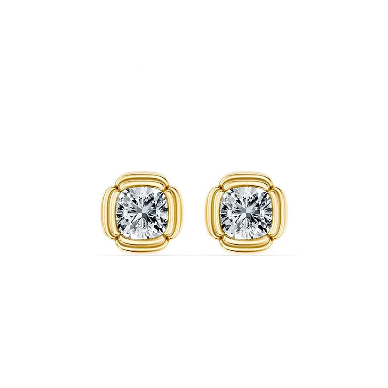 Dainty Minimalist 1CT Moissanite Stud Earrings