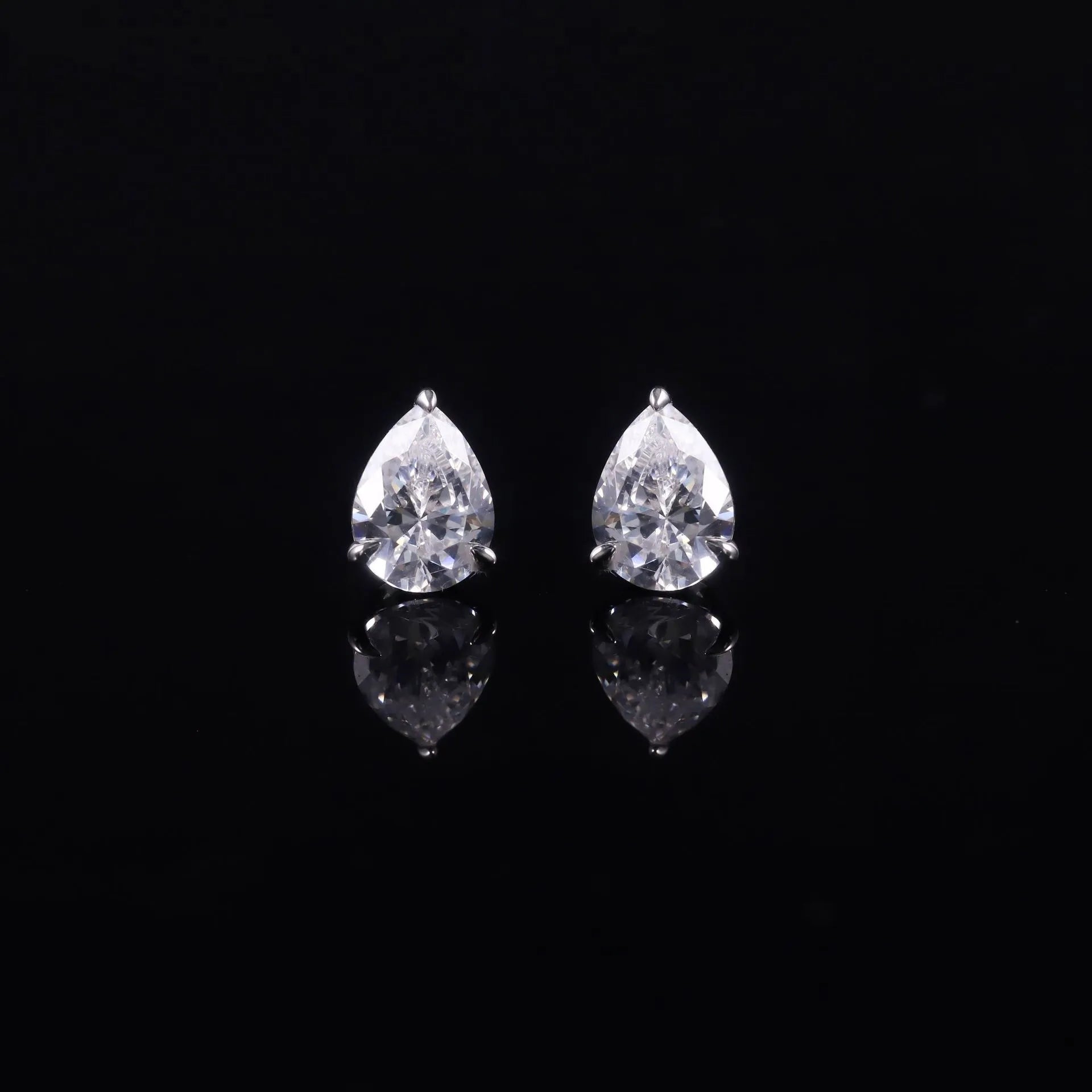 Eagle Claw Series Lab Diamond Stud Earrings, S925 Gold Plated Silver 4 Prong 0.5CT 1CT Studs