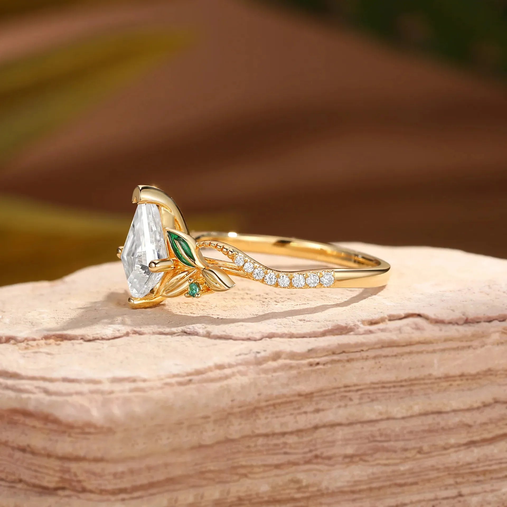 Unique Kite Shape 1CT Moissanite Ring| S925 Sterling Silver 18K Gold Plated Stackable Wedding Ring For Women
