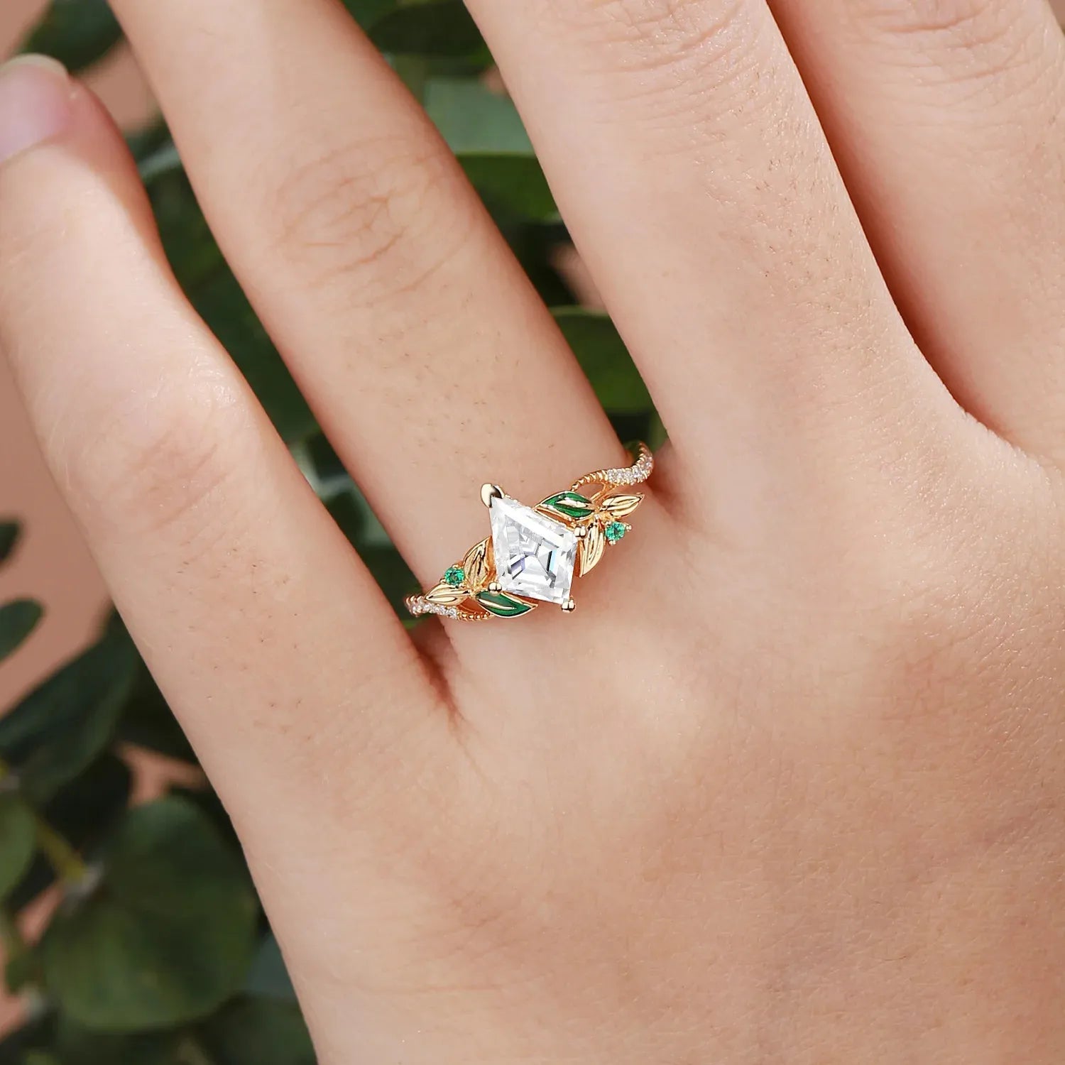 Unique Kite Shape 1CT Moissanite Ring| S925 Sterling Silver 18K Gold Plated Stackable Wedding Ring For Women