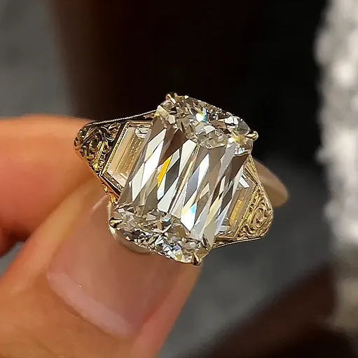 18K Lab Diamond Ashoka Cut Ring IGI Certified VS1 F