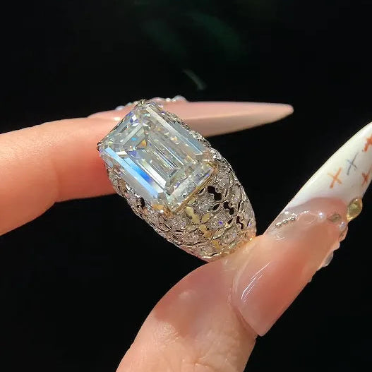 18K Gold Cocktail Ring | 10.020ct Lab Grown Diamond Center Stone with 1.321ct Lab Diamond Side Stones