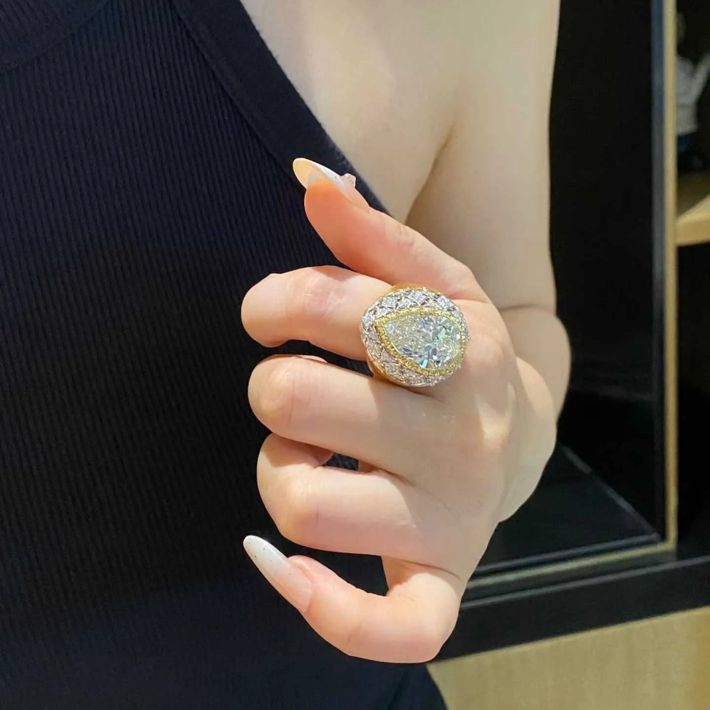 18K Gold Luxury Filigree Lab Grown Diamond Pear Shape Ring