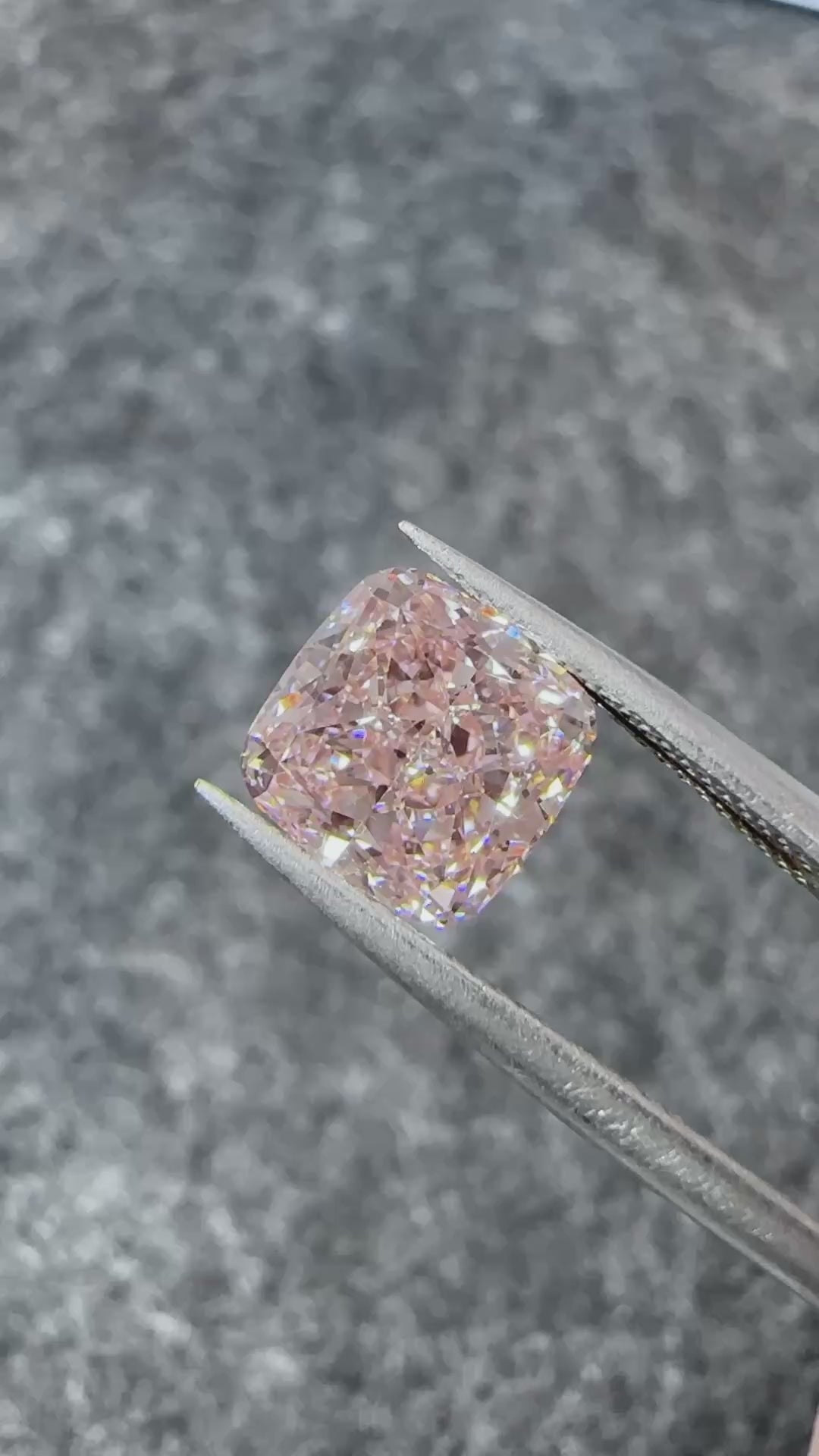 CVD Lab Grown Pink Color Diamonds Cushion Shape 0.5ct~5.0ct VVS/VS With IGI Certificate