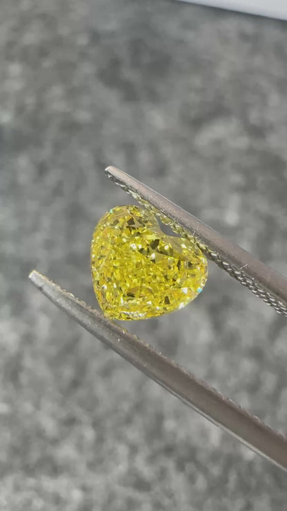 HPHT Lab Grown Yellow Color Diamonds Heart Shape 0.5ct~5.0ct VVS/VS With IGI Certificate